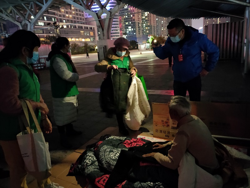 我市启动“寒冬送温暖”专项救助行动.jpg